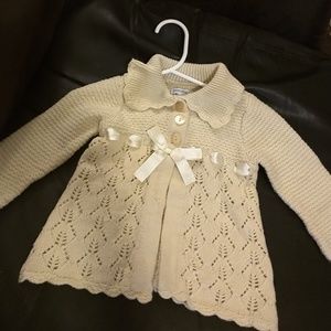 Beige infant fall/spring Sweater